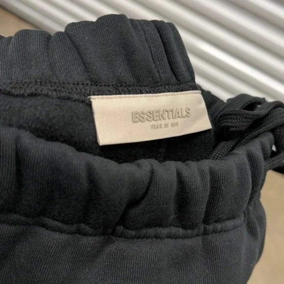 Fear of God Essentials SS22 'Stretch Limo' Relaxed Sweatpants Size M - Picture 7 of 8